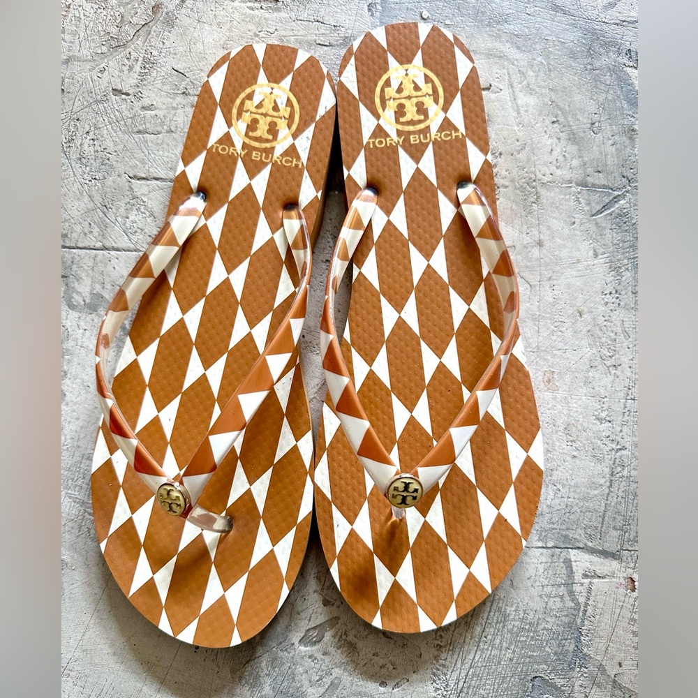 Tory Burch Thin FlipFlop, Classic Diamond Pattern, Size 10